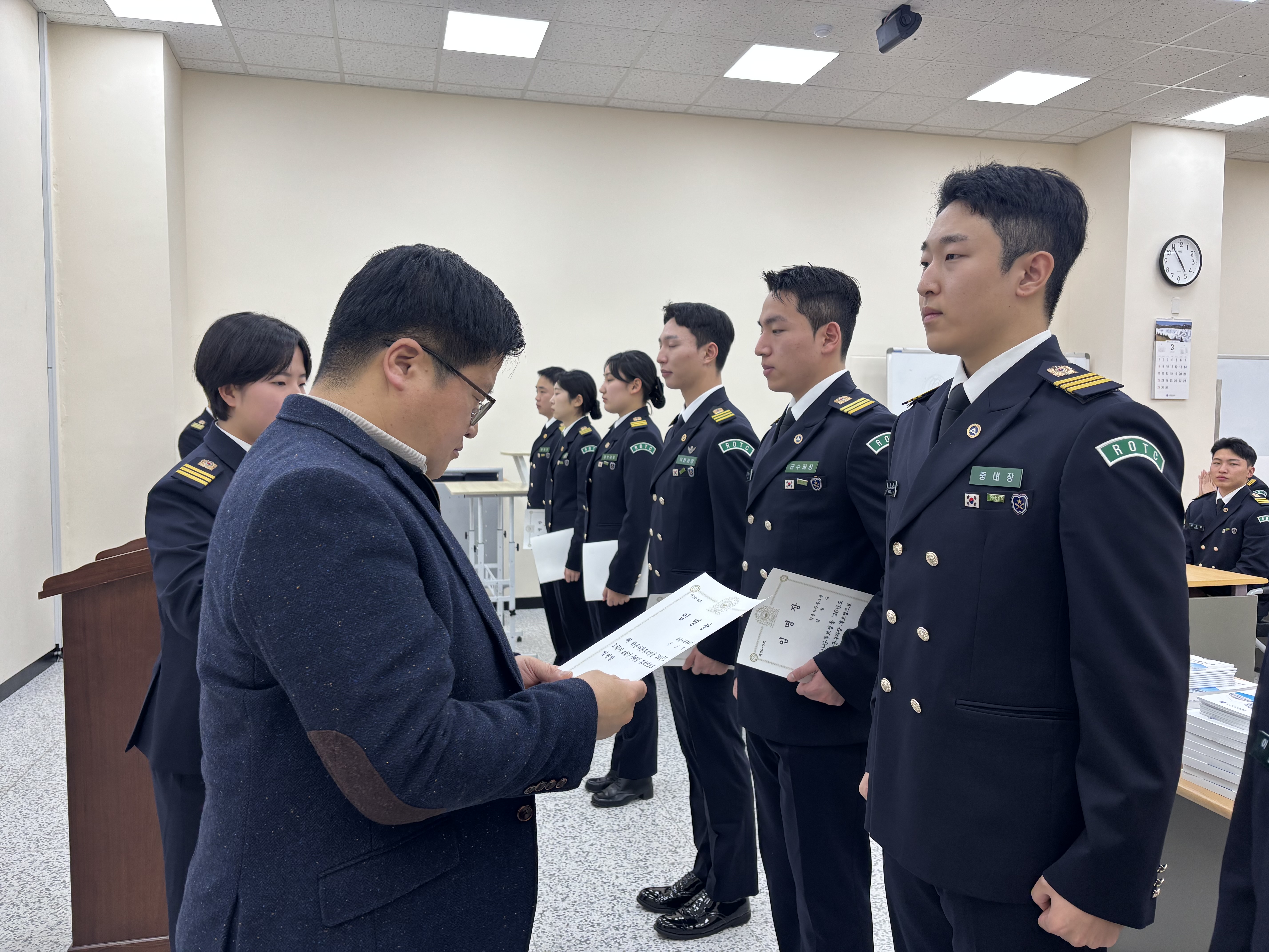26년도 1학기 임명식 및 상장수여식 13번째 첨부파일 이미지