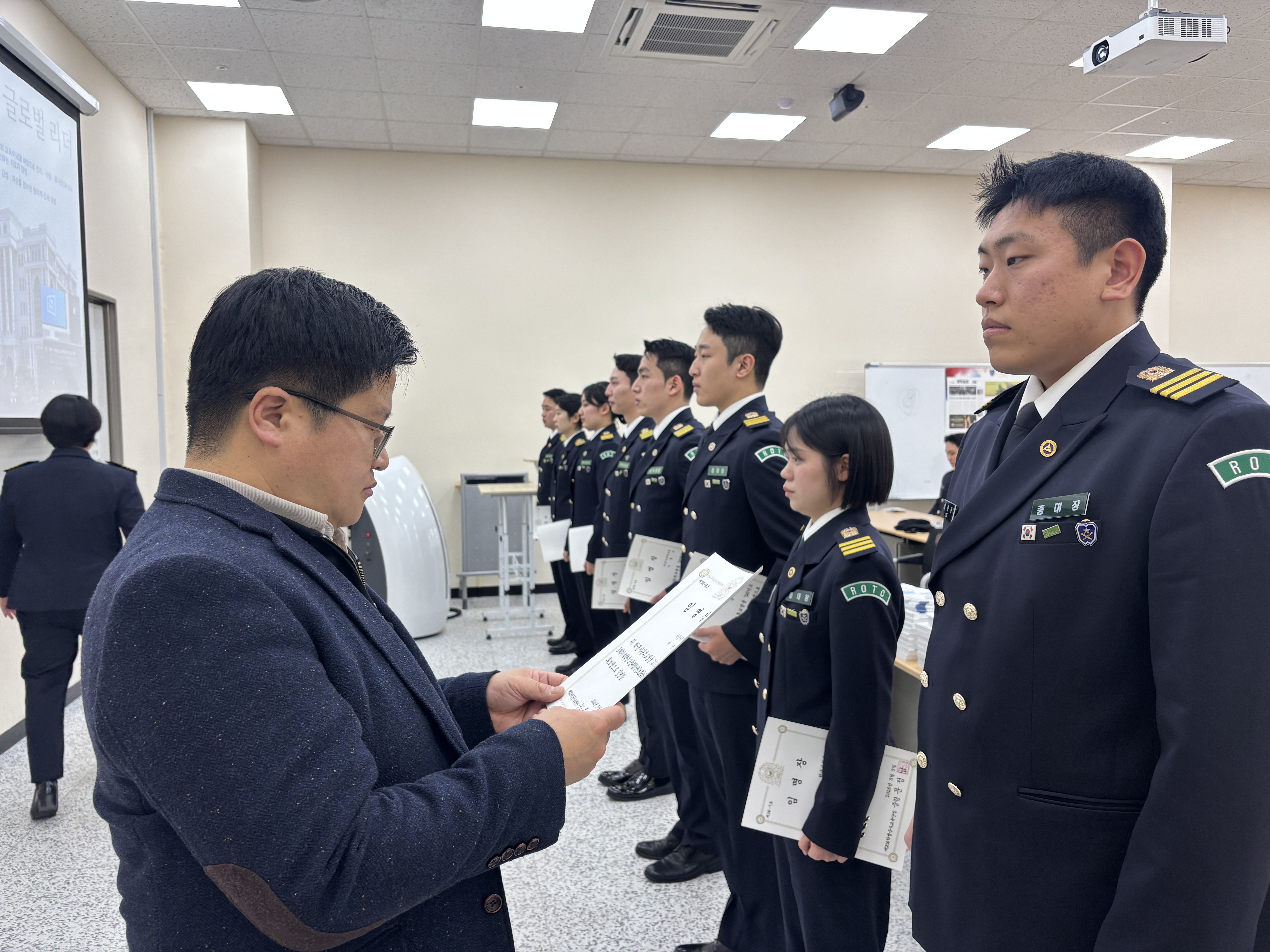 26년도 1학기 임명식 및 상장수여식 15번째 첨부파일 이미지