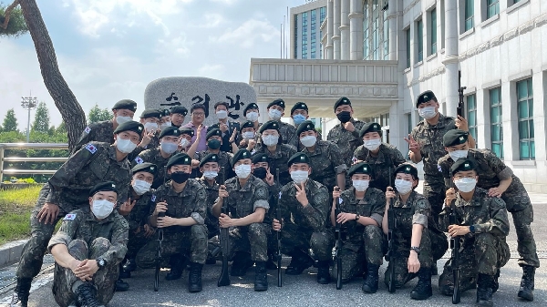 선배와의 만남 대표이미지