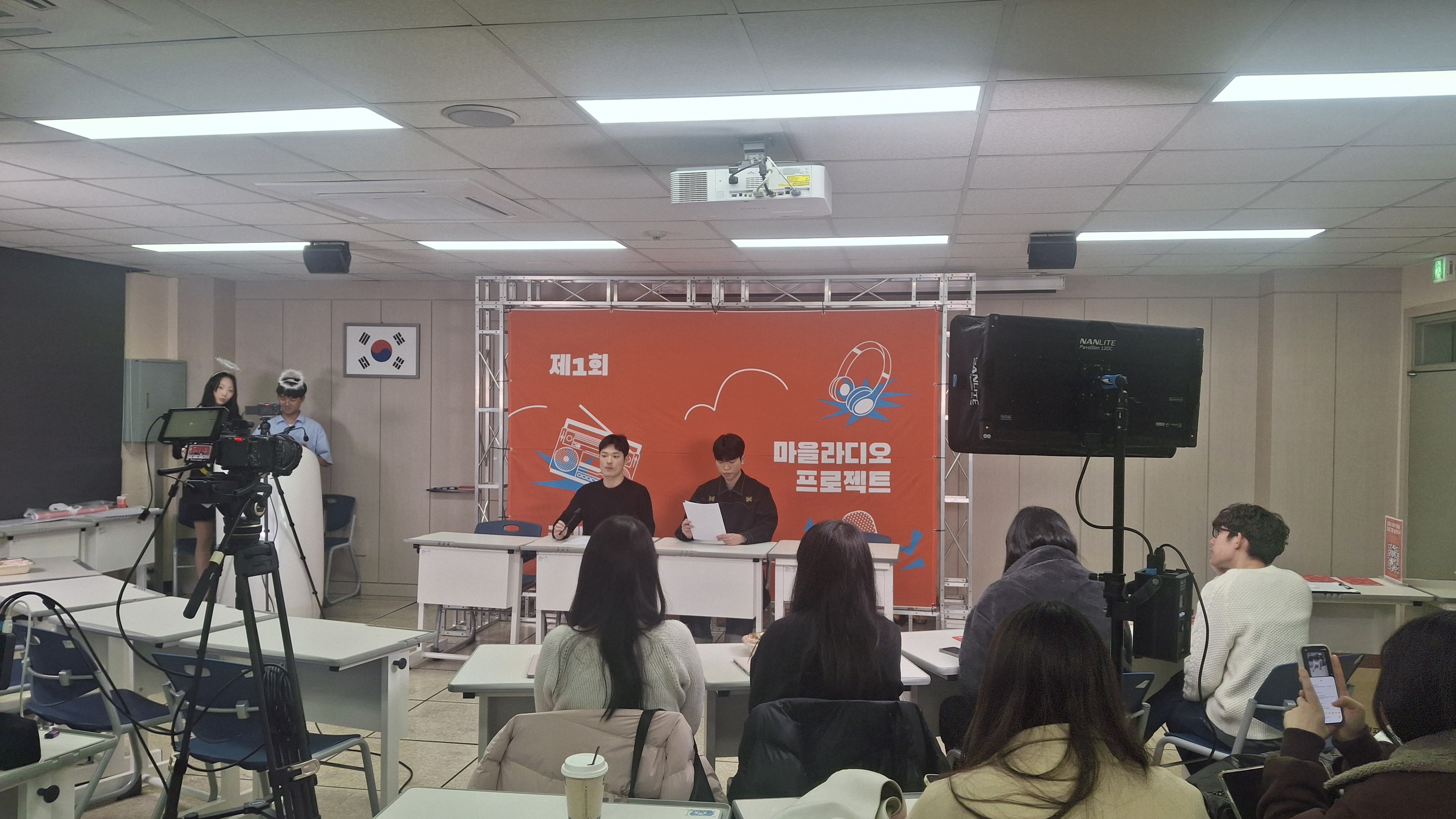 로컬스토리 발굴 아산편 성과공유회 '제1회 마을라디오 프로젝트 공개방송' 실시 2번째 첨부파일 이미지