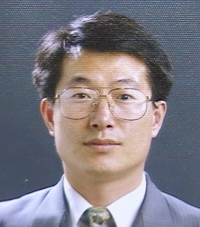 김홍진 사진