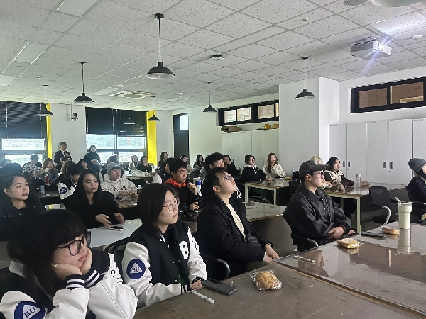 2025 디자인영상학부 유학생 OT 대표이미지