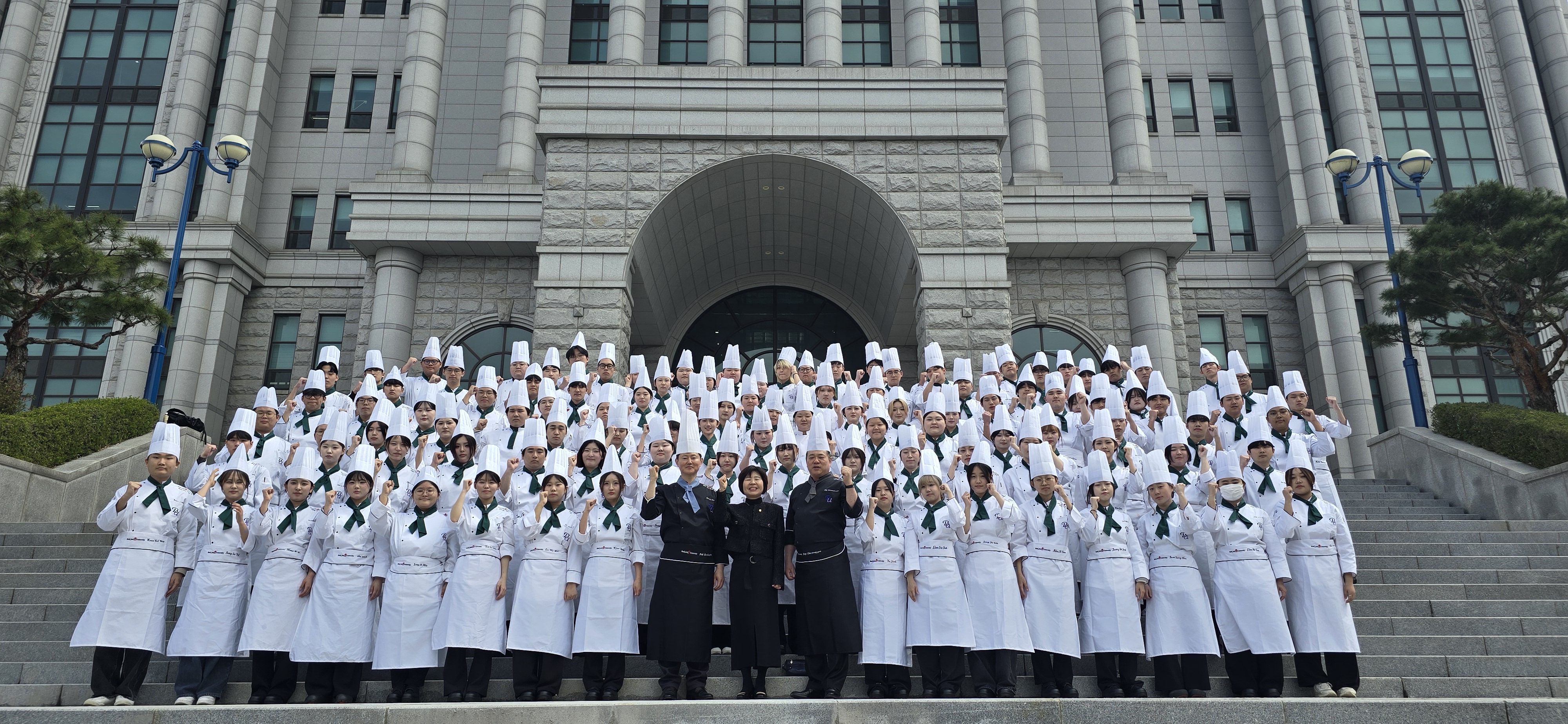 외식산업학부 26학번 단체사진 3번째 첨부파일 이미지