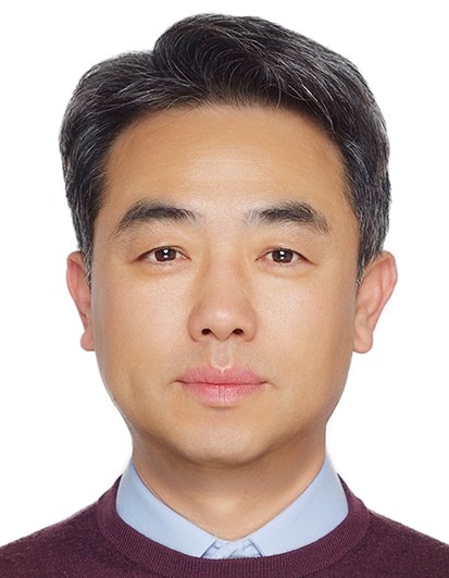 김판영 사진