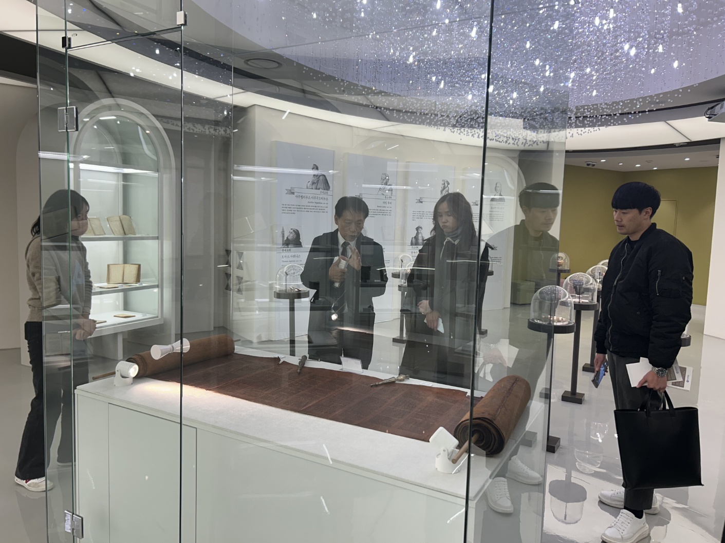 [2023.11.17] 하반기 천안시청 k-컬쳐팀 공무원 관람 5번째 첨부파일 이미지