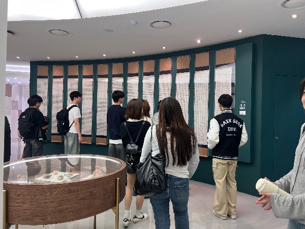 [2025.05.08] 백석대 간호학과 이설희 교수 반 관람 대표이미지