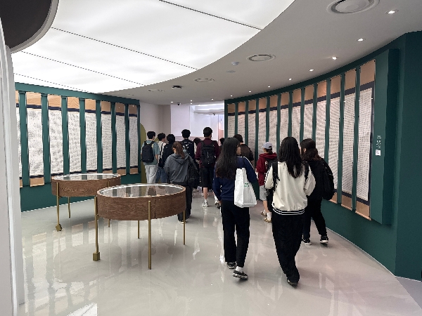 [2025.06.04] 백석문화대 방송영상학과 김원 교수 반 관람 대표이미지