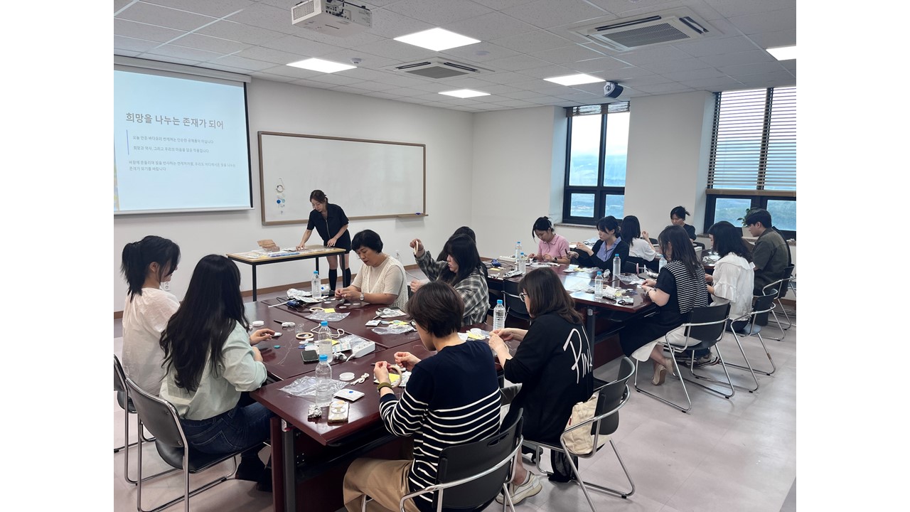 [2025.09.17, 27] 광복 80주념 기념행사 '불꽃소녀 별빛청년' 전시연계프로그램 4번째 첨부파일 이미지