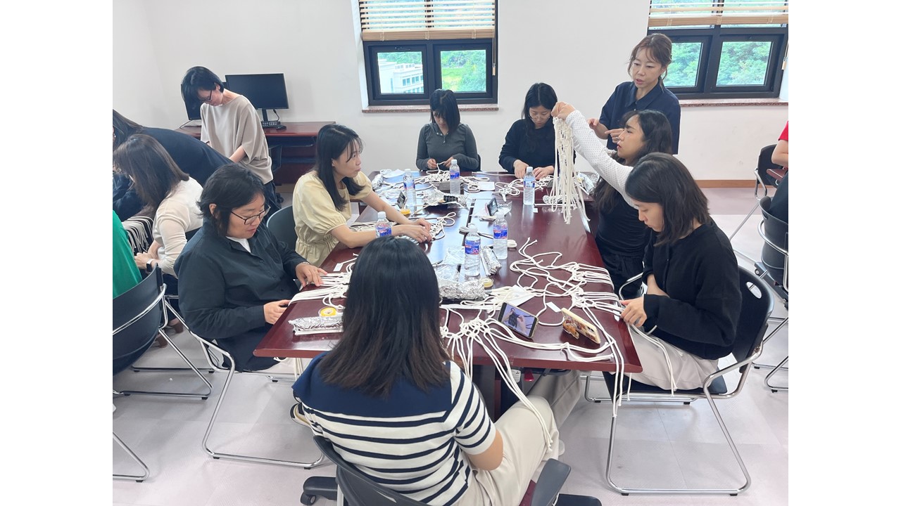 [2025.09.17, 27] 광복 80주념 기념행사 '불꽃소녀 별빛청년' 전시연계프로그램 7번째 첨부파일 이미지