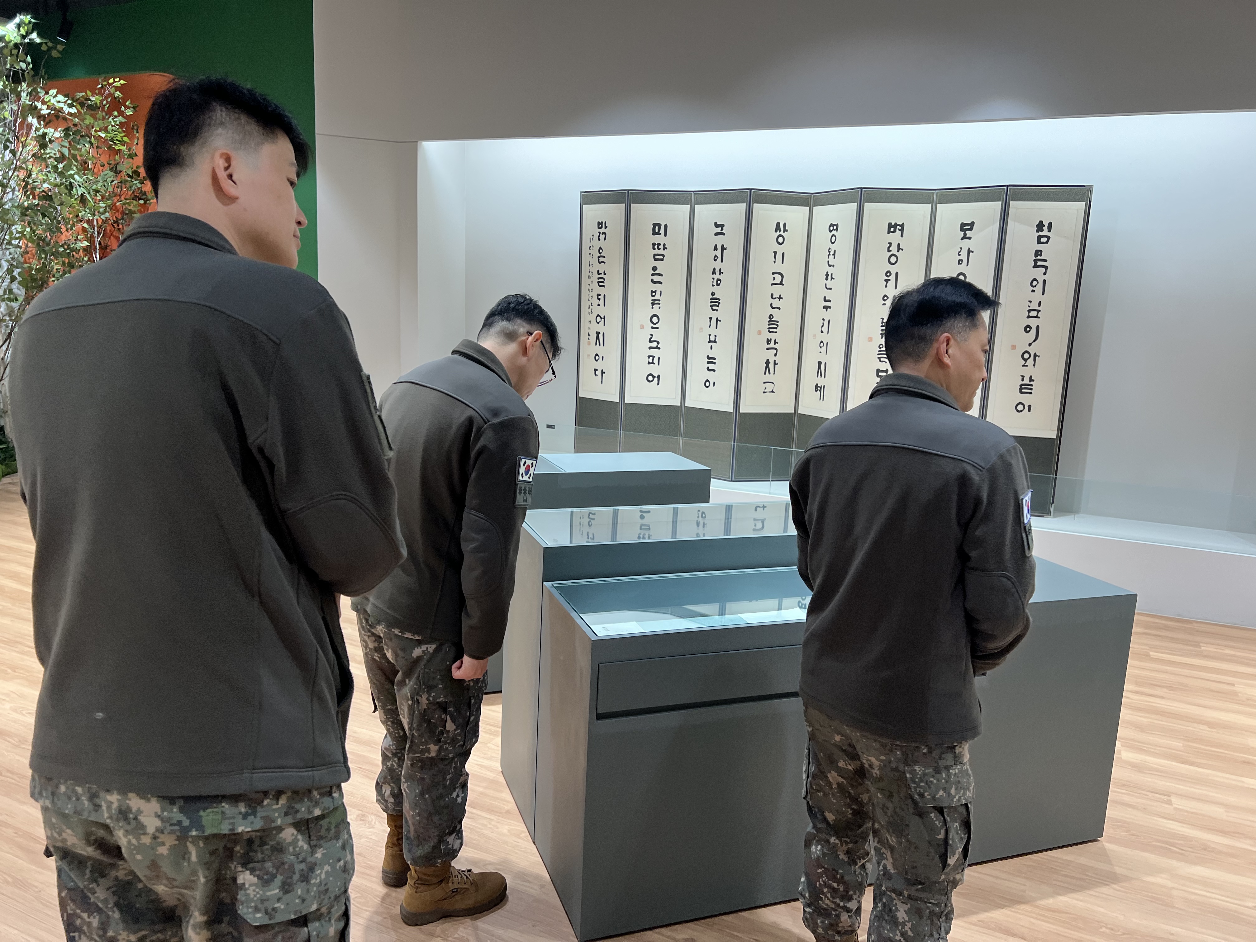 [2026.02.24] 군인 장교 관람 3번째 첨부파일 이미지