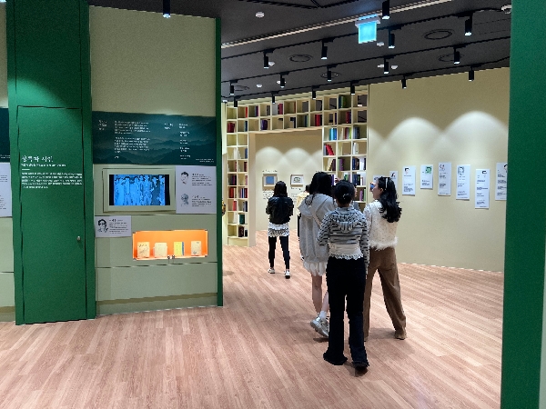 [2025.04.25] 백석대학원 중국 유학생 관람 대표이미지