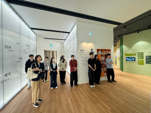 [2025.05.19]  백석대 어문학부 정정미 교수 반 관람 대표이미지