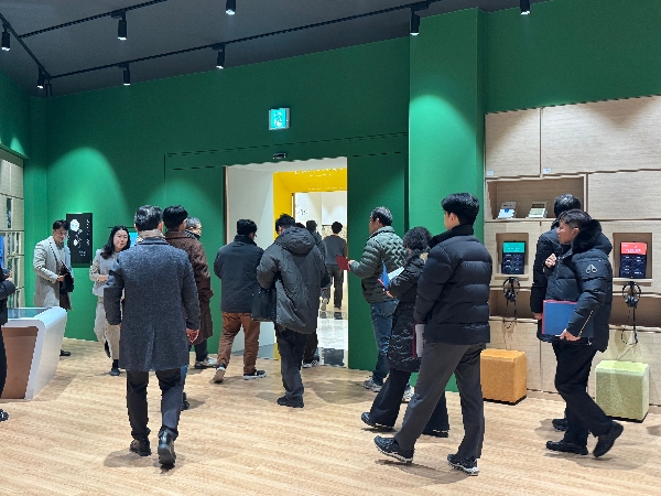 [2025.12.22] 해양경찰교육원 교수진들 관람 대표이미지